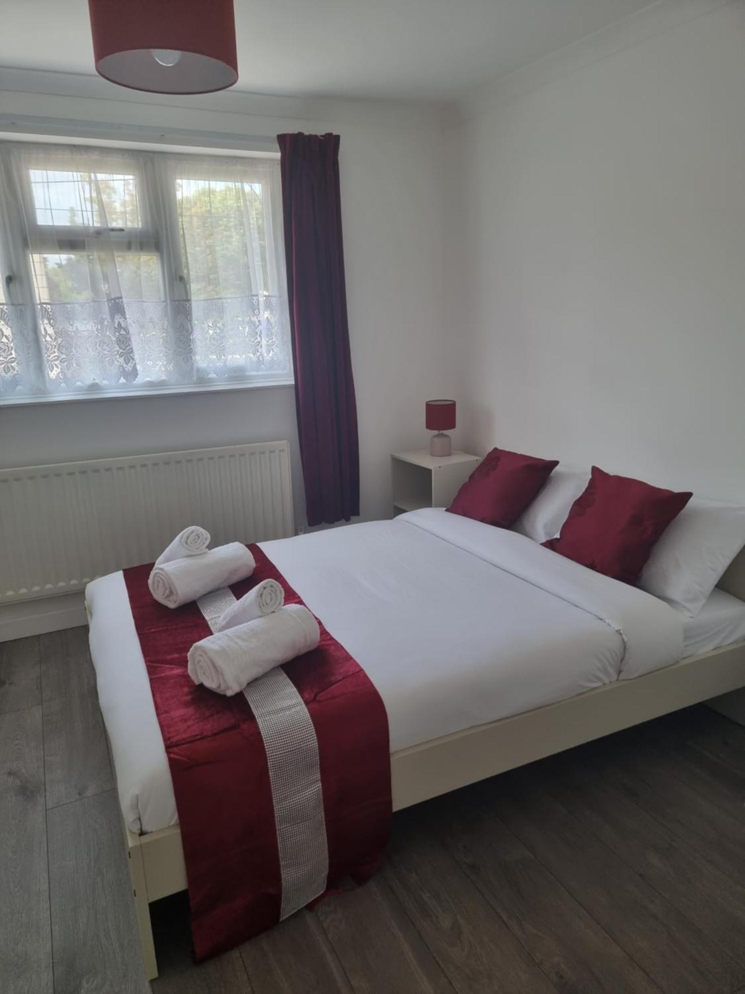 Coolfin House-Close To Excel, Contractors, Relocators, Paid Parking Villa London Exterior photo
